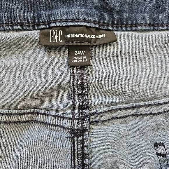 International Concepts INC MD Indigo Lazer-Print Flare Leg Jeans - Picture 5 of 6